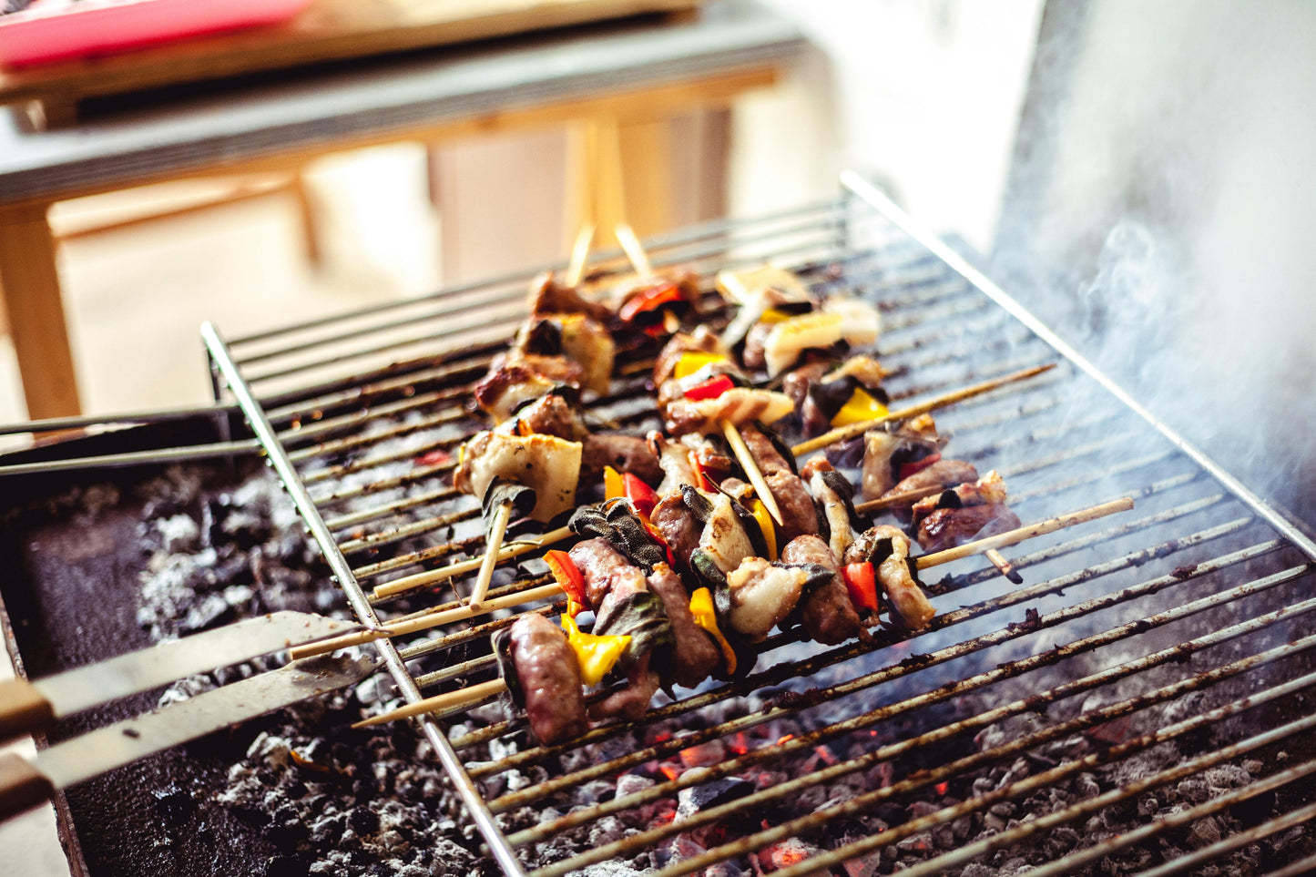 Mangal bbq barbekü kapaklı aileye uygun kaliteli hesaplı